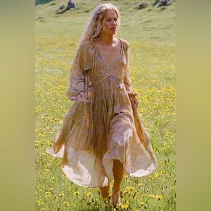 Spell Belladonna Gown in Dusty Olive